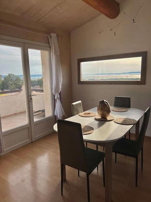Appartement Proche Aeroport Marseille Marignane - Studio Confortable - Logement Ideal - Hebergement Tout Equipe Rognac Exterior foto